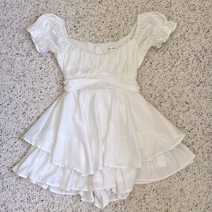 Francesca’s white layered cap sleeve romper dress size XS